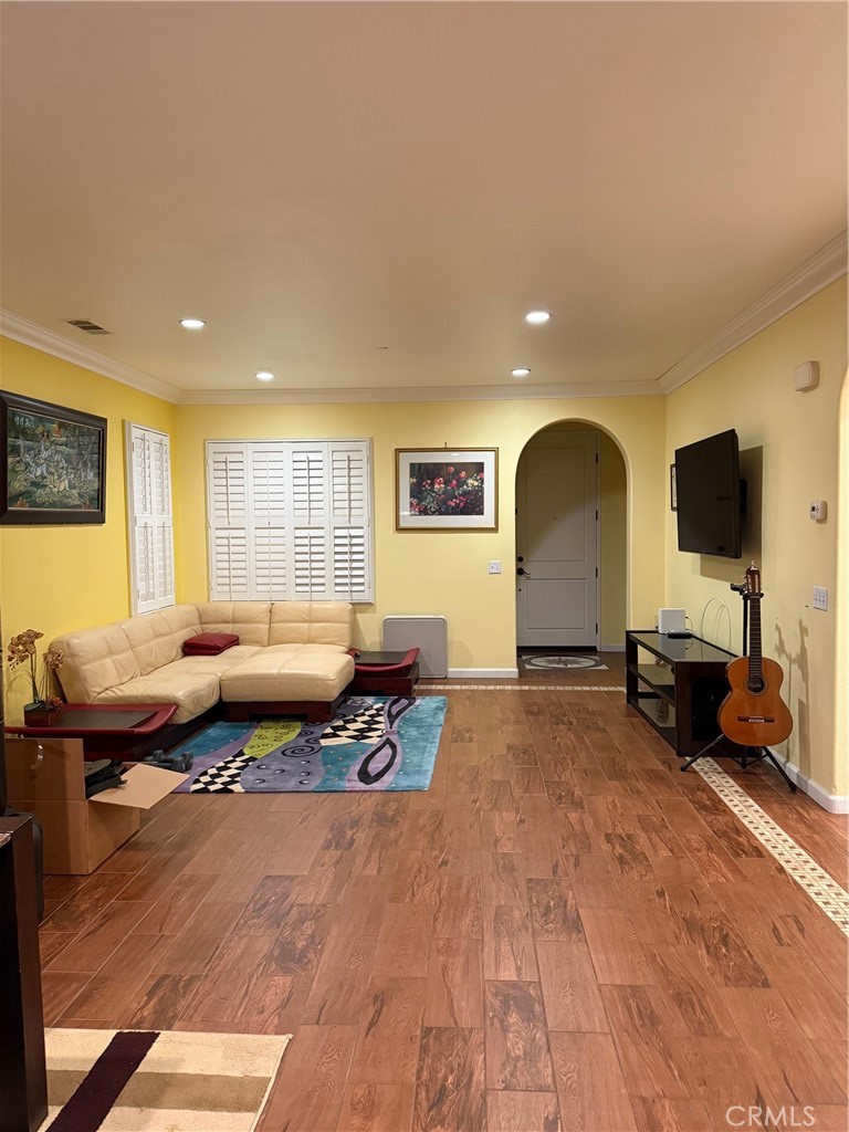 MLS #OC25260835 image #4