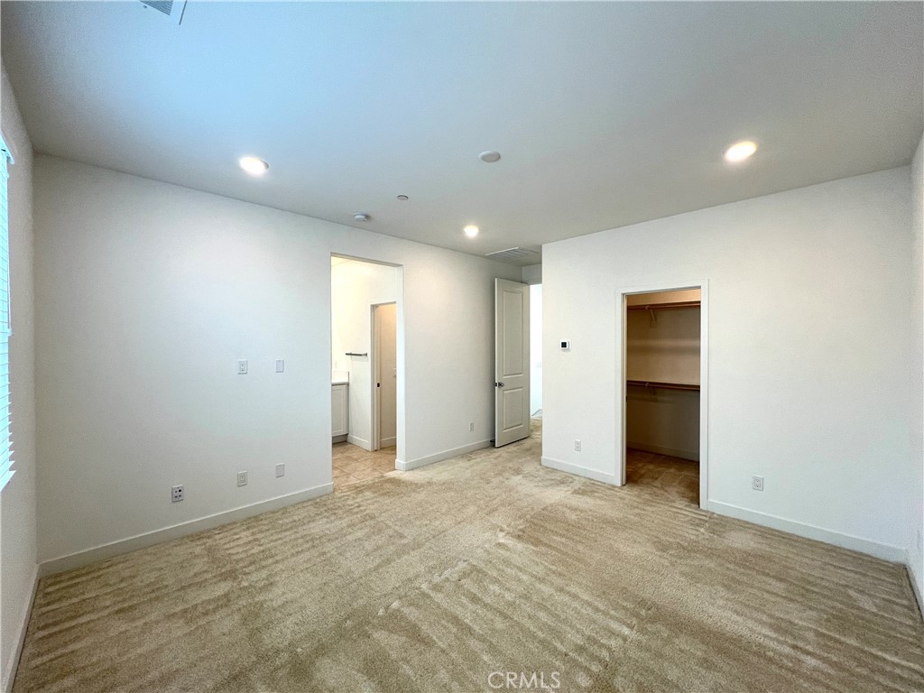 MLS #OC25260844 image #15