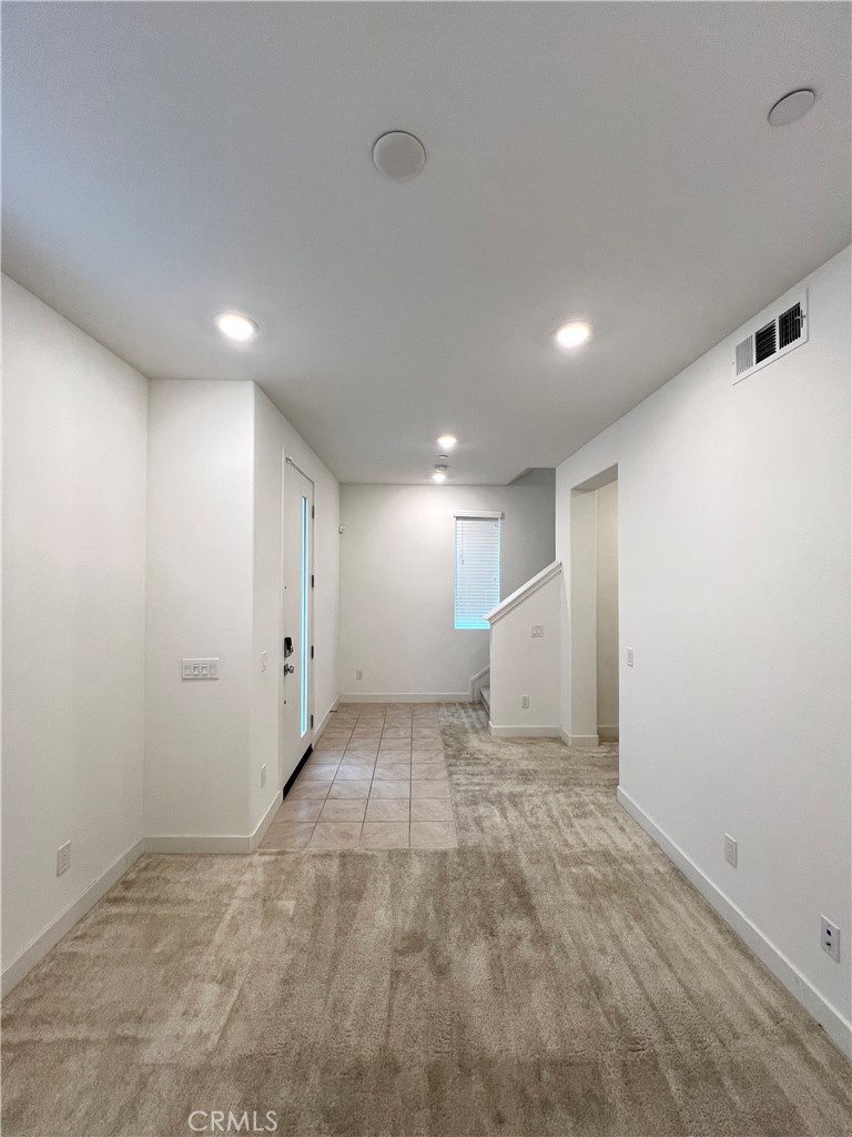 MLS #OC25260844 image #2