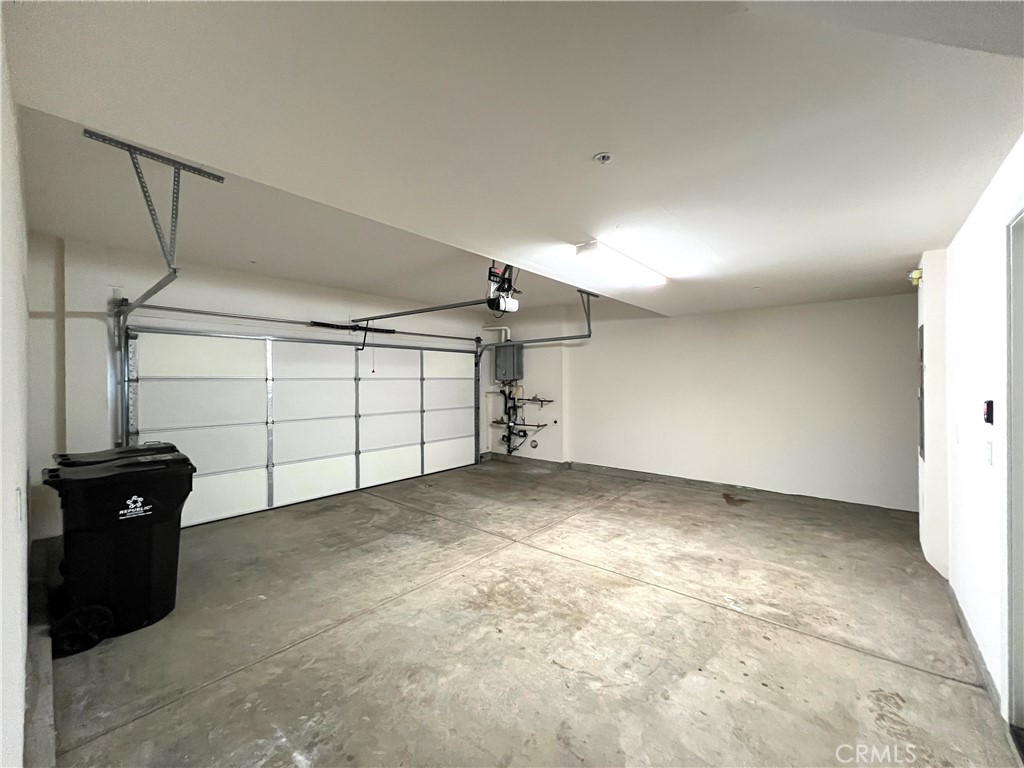 MLS #OC25260844 image #4