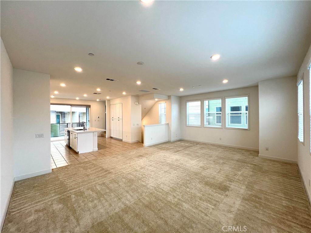 MLS #OC25260844 image #8