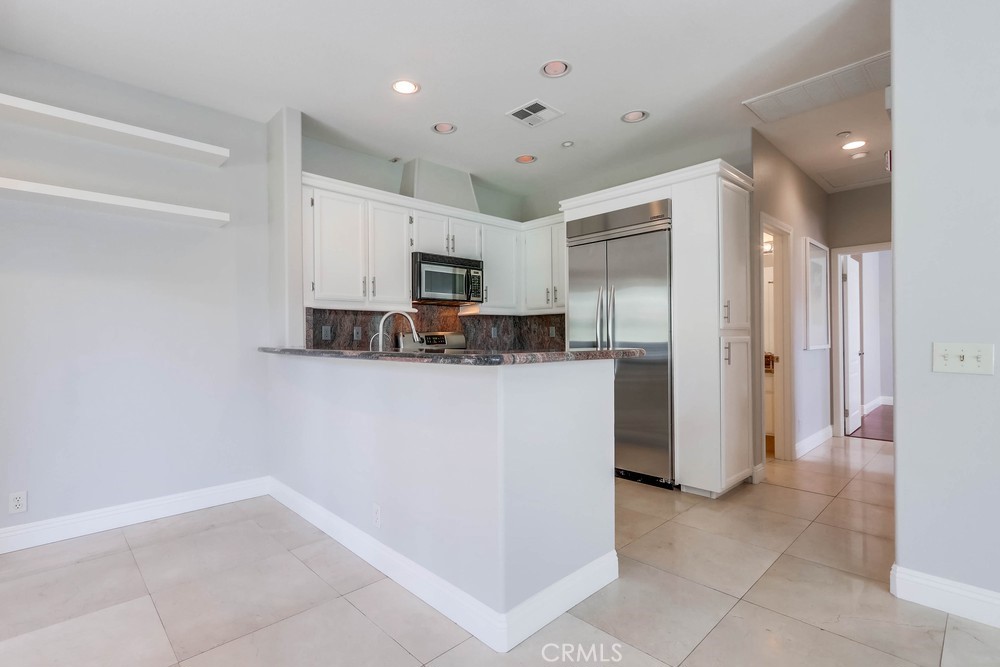 MLS #OC25260855 image #4