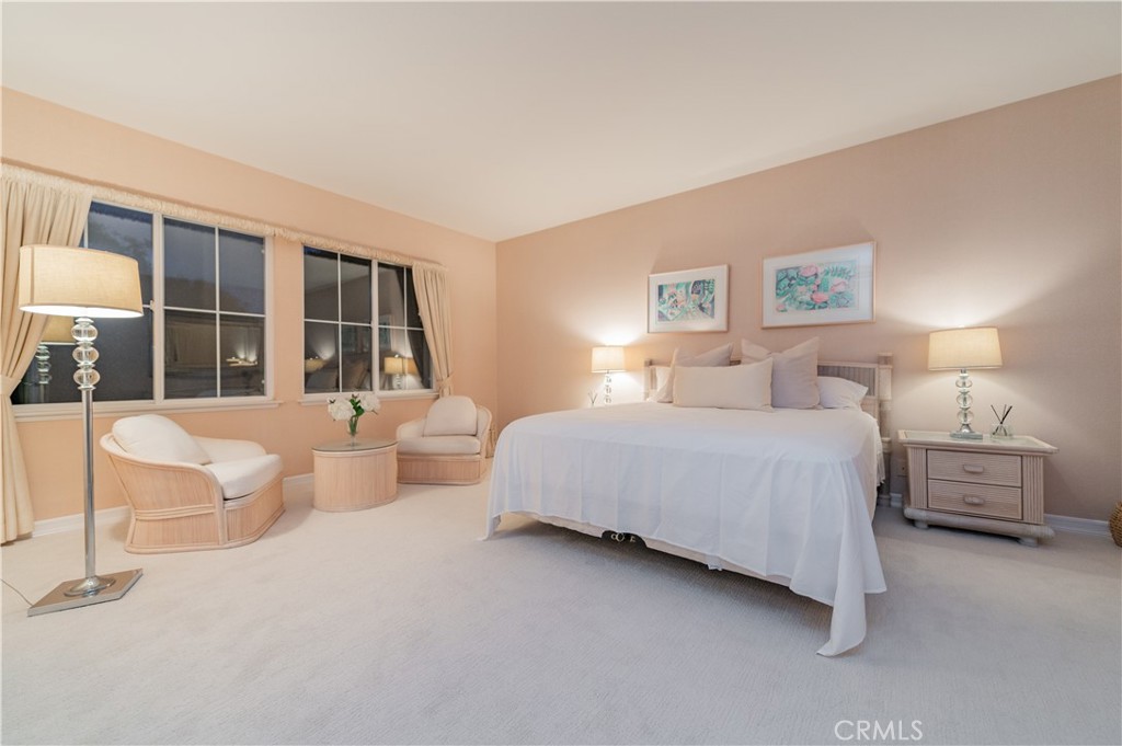 MLS #OC25260858 image #4