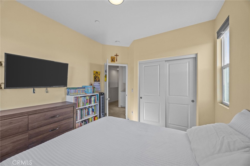 MLS #OC25260859 image #22