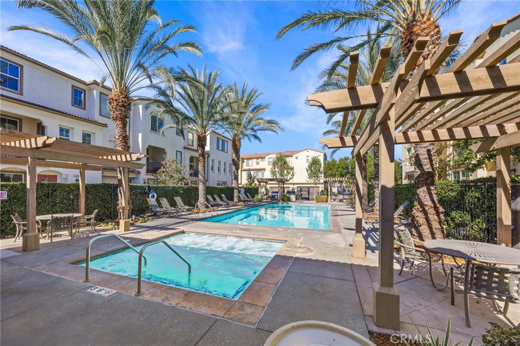 MLS #OC25260859 image #32