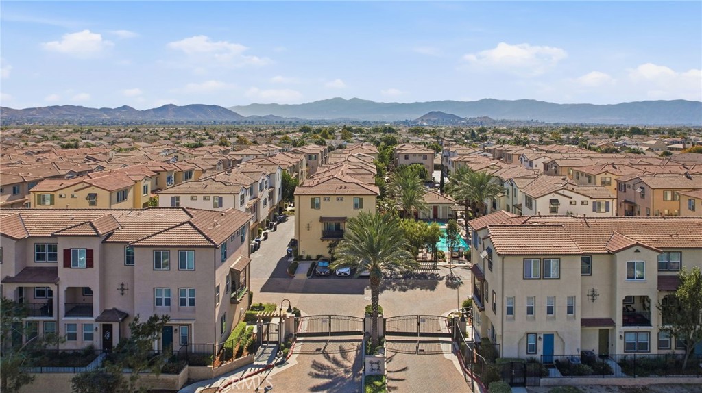 MLS #OC25260859 image #39