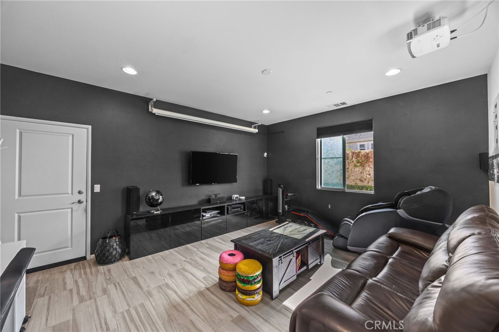 MLS #OC25260859 image #4