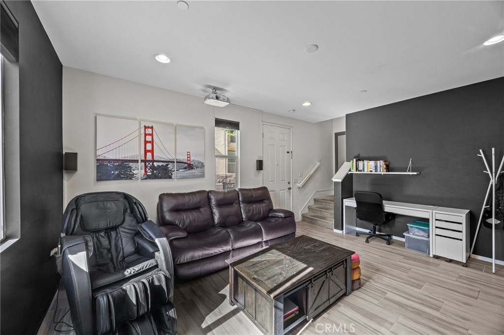 MLS #OC25260859 image #6