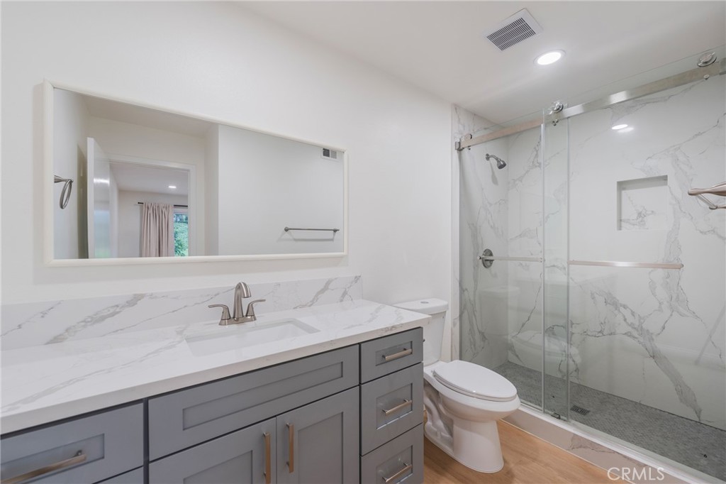 MLS #OC25260864 image #15