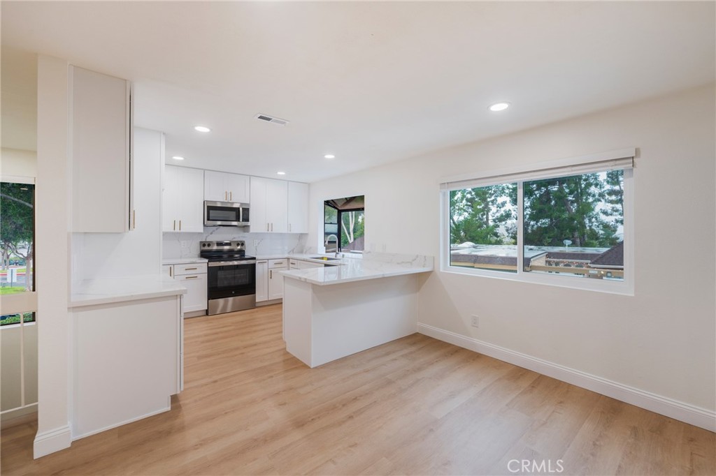 MLS #OC25260864 image #3