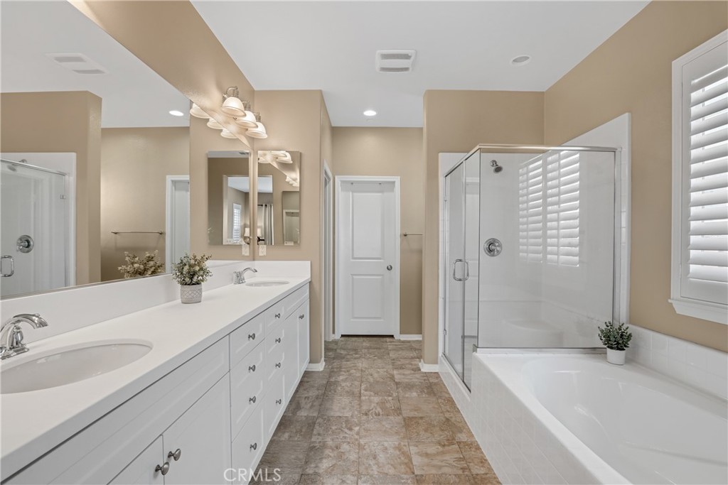 MLS #OC25260897 image #16