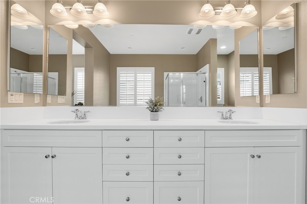 MLS #OC25260897 image #17