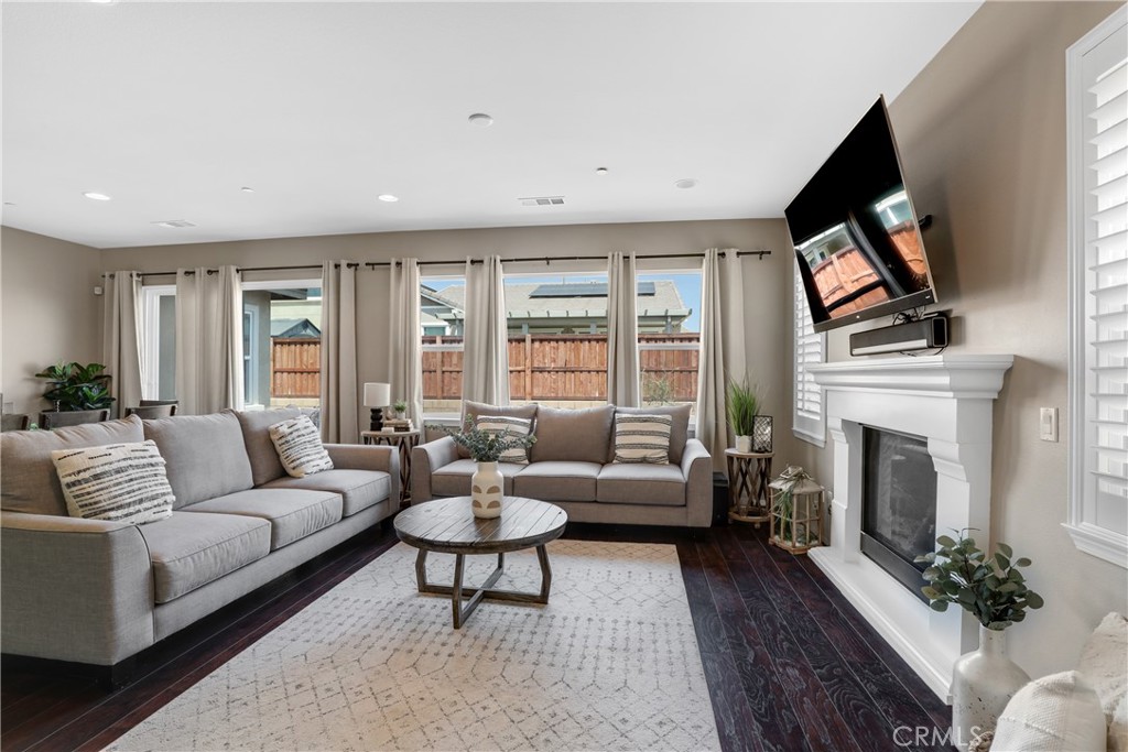 MLS #OC25260897 image #8