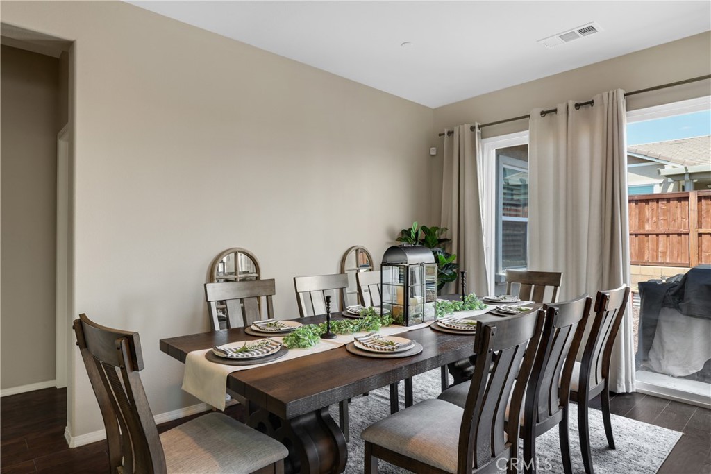 MLS #OC25260897 image #9