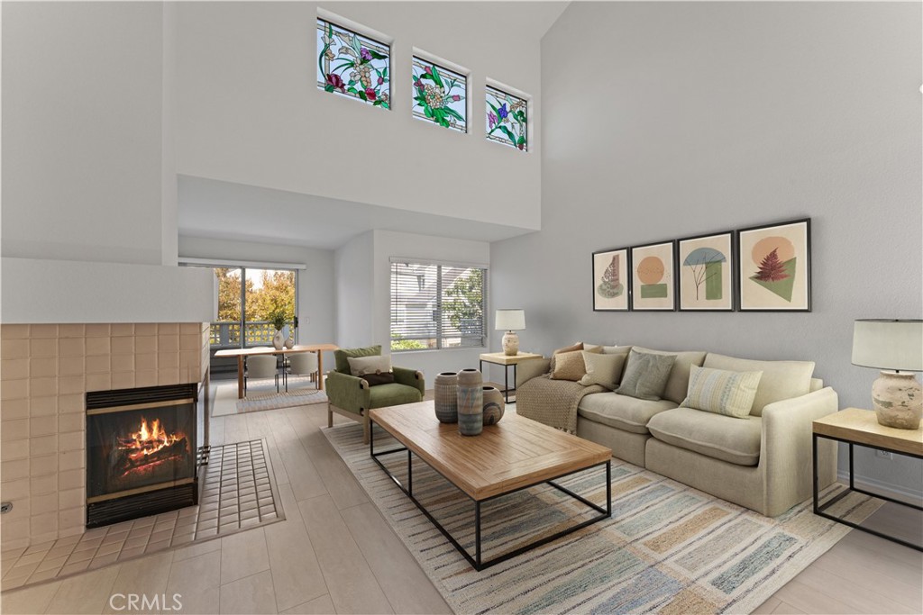 MLS #OC25260915 image #0