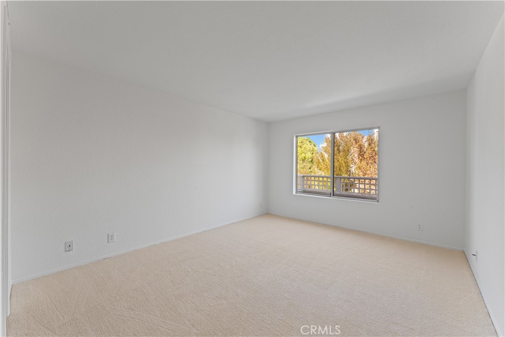 MLS #OC25260915 image #14