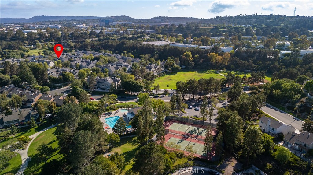 MLS #OC25260915 image #32