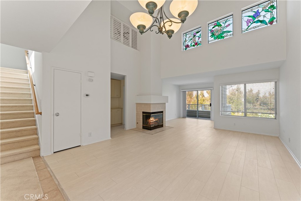 MLS #OC25260915 image #4