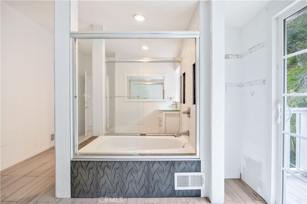 MLS #OC25260938 image #20