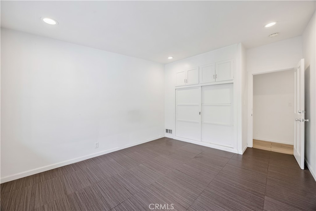 MLS #OC25260938 image #23