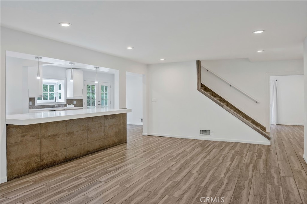 MLS #OC25260938 image #3