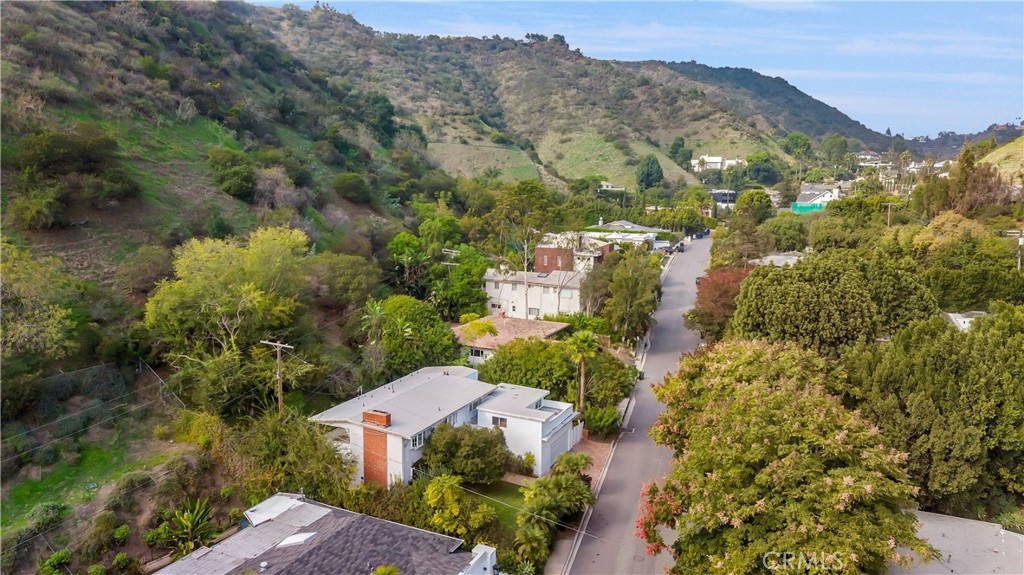 MLS #OC25260938 image #30