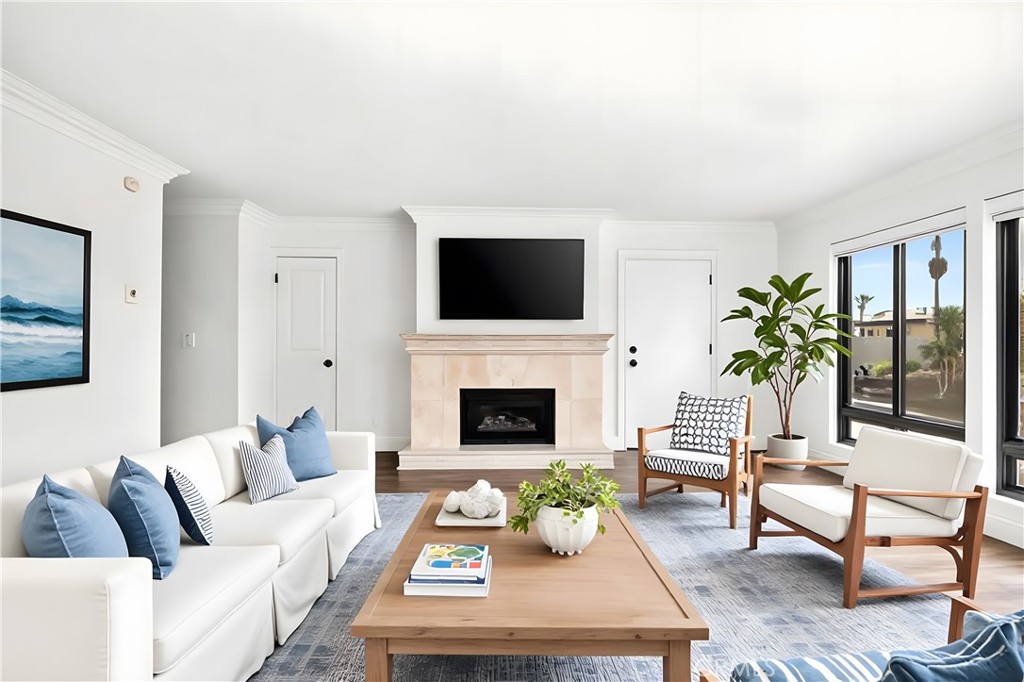 MLS #OC25260968 image #3