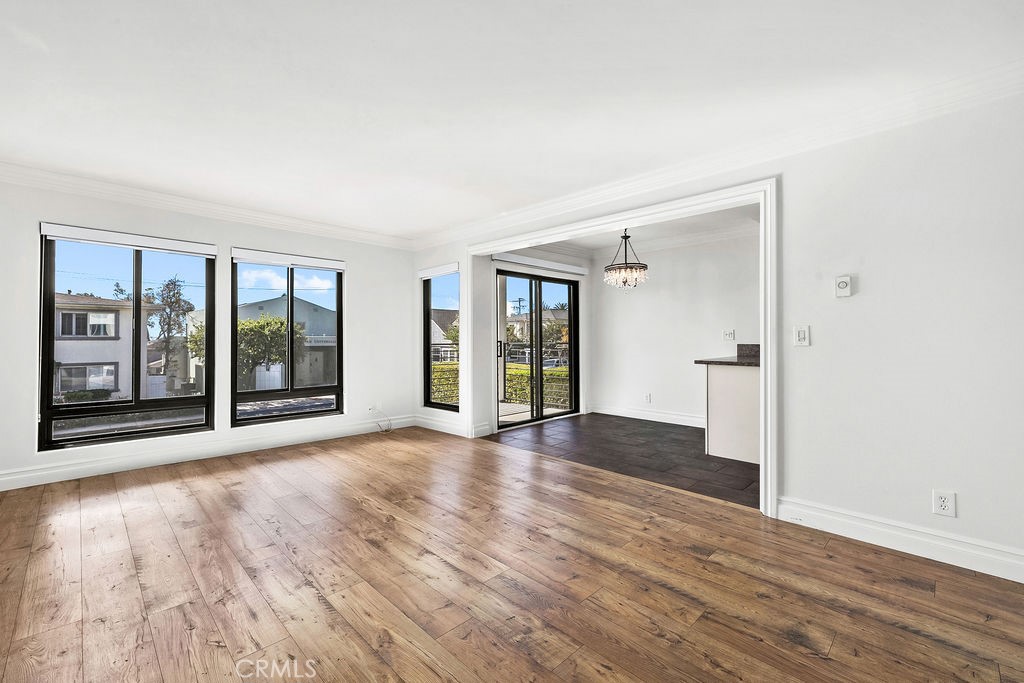 MLS #OC25260968 image #5