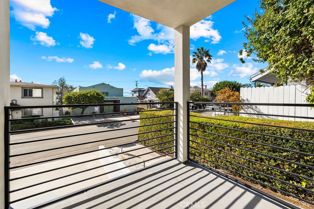 MLS #OC25260968 image #9