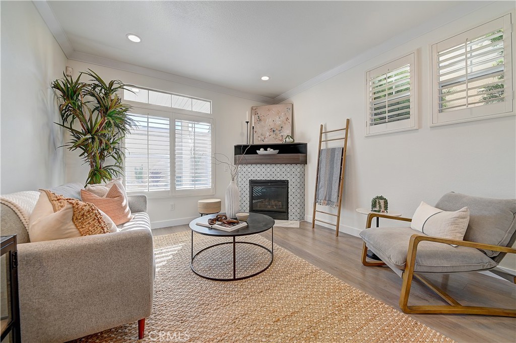 MLS #OC25261005 image #3