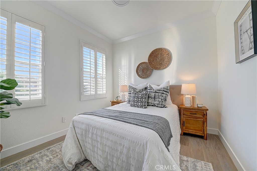 MLS #OC25261005 image #32