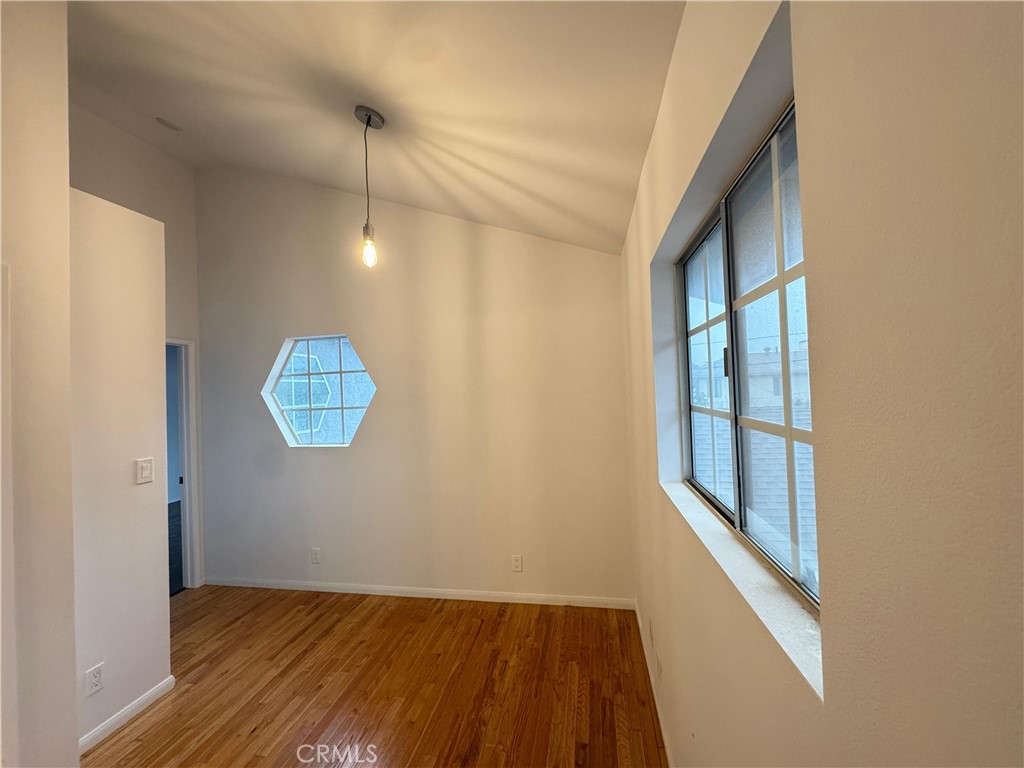 MLS #OC25261024 image #21