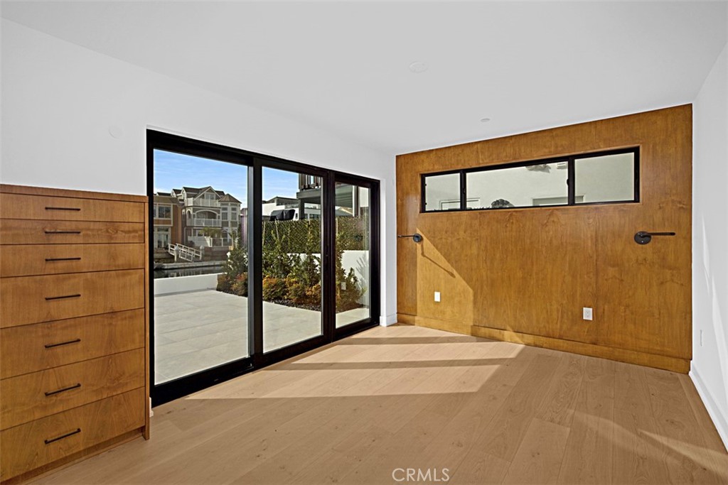 MLS #OC25261045 image #9