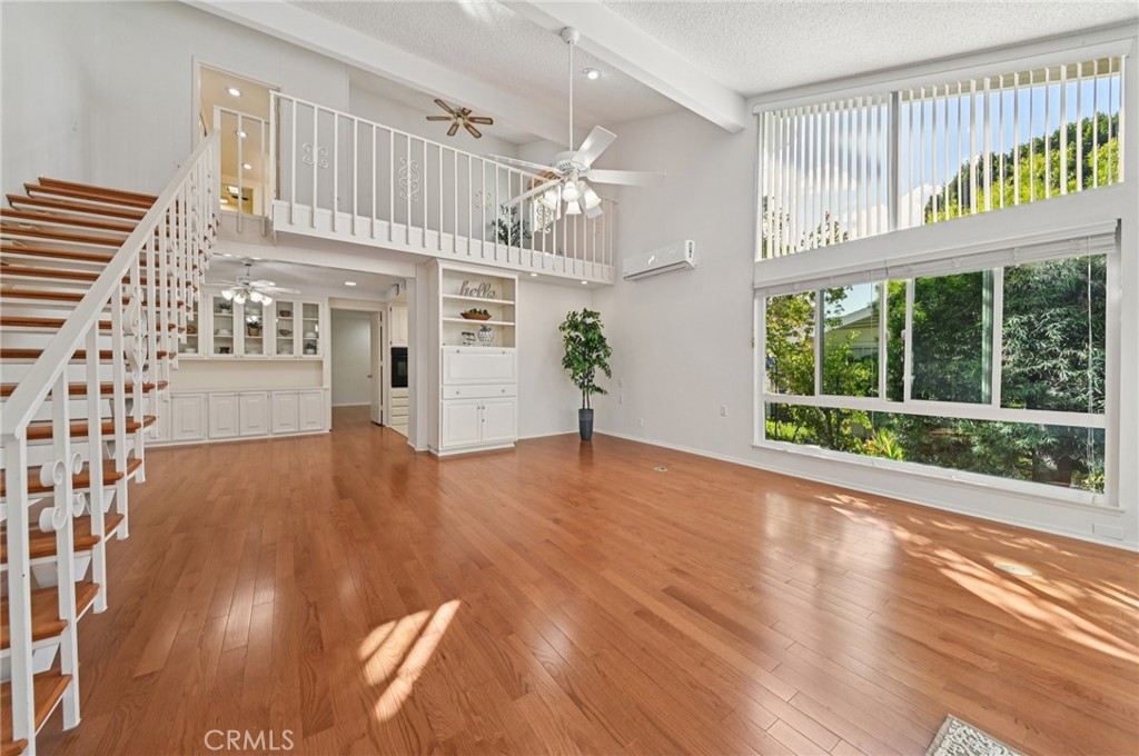 MLS #OC25261050 image #2