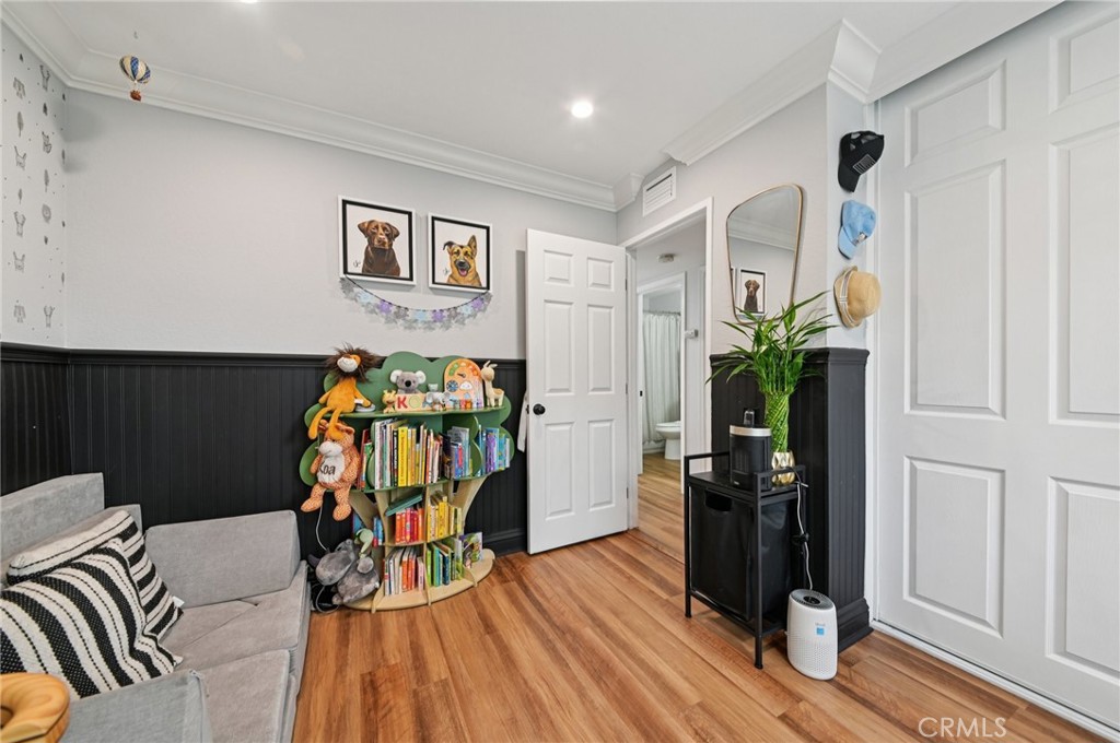 MLS #OC25261056 image #11