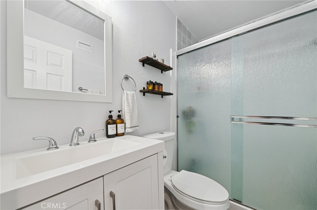 MLS #OC25261056 image #17