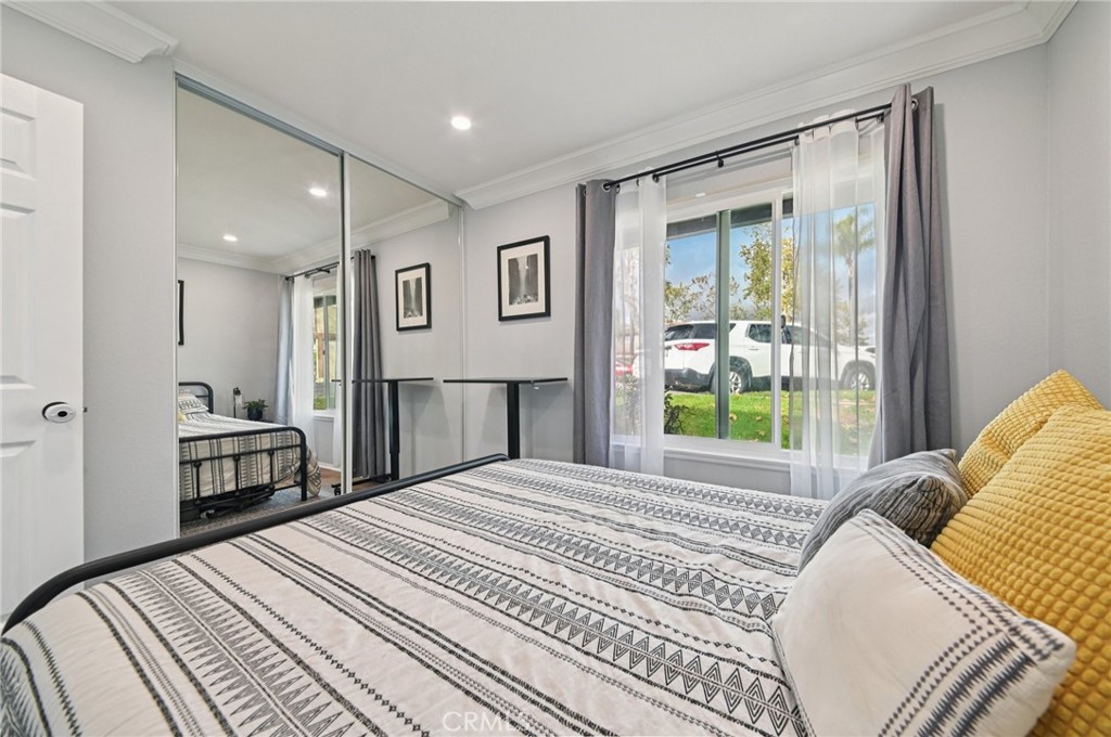 MLS #OC25261056 image #21