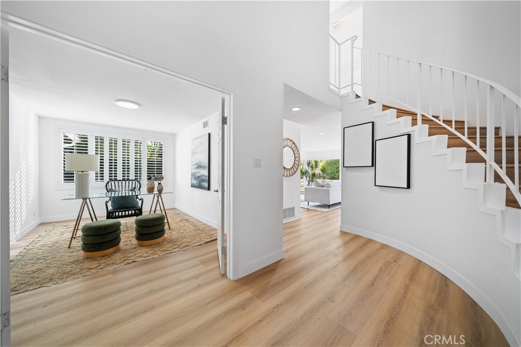 MLS #OC25261099 image #22