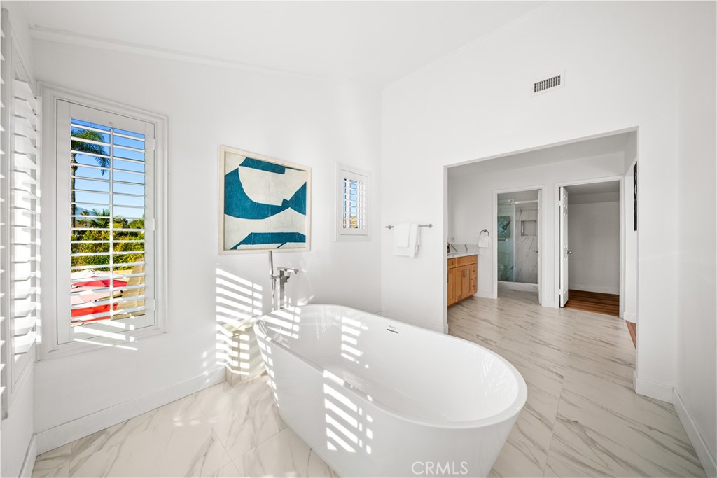 MLS #OC25261099 image #37