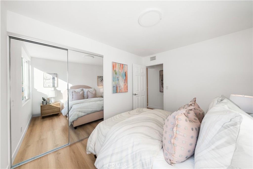 MLS #OC25261099 image #46