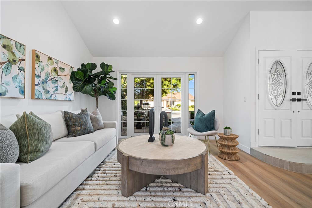 MLS #OC25261099 image #7