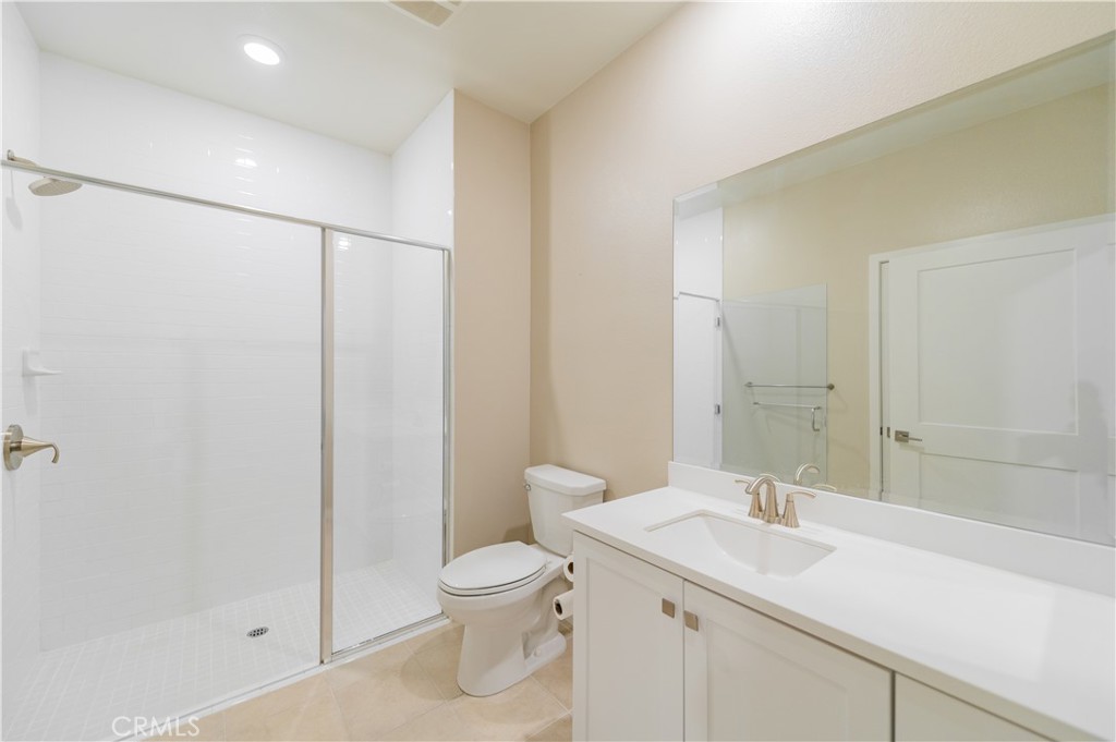 MLS #OC25261122 image #16