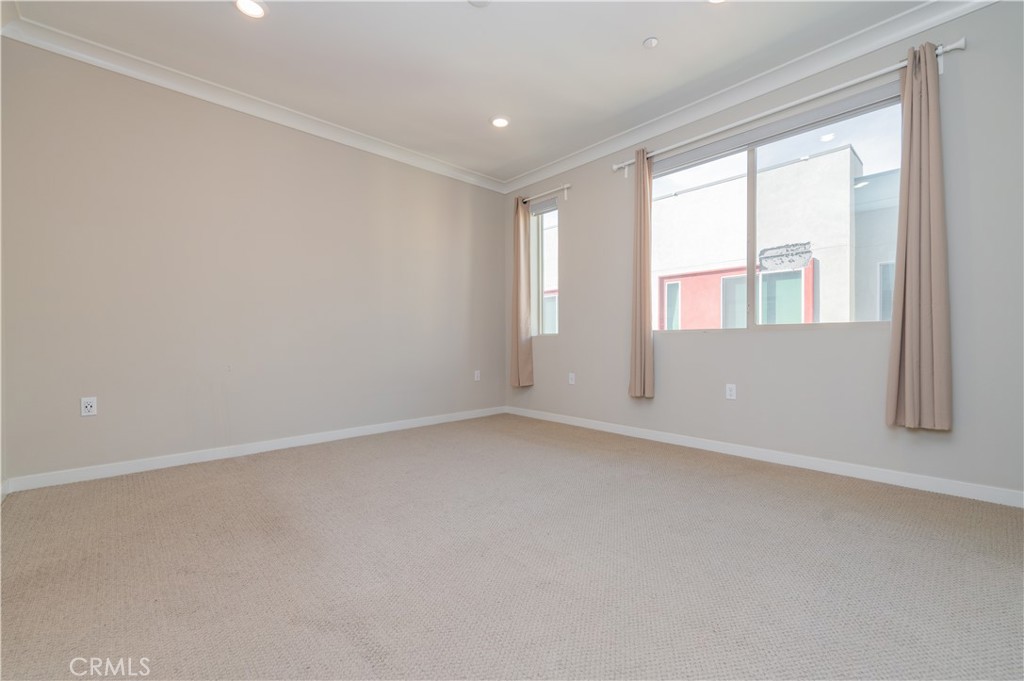 MLS #OC25261122 image #17