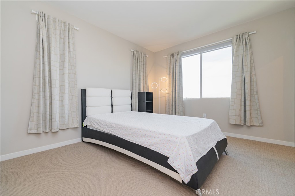 MLS #OC25261122 image #22