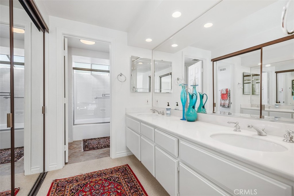 MLS #OC25261130 image #27