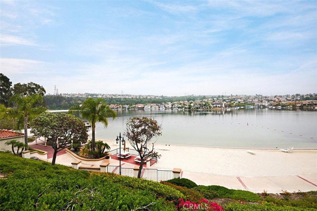 MLS #OC25261130 image #35