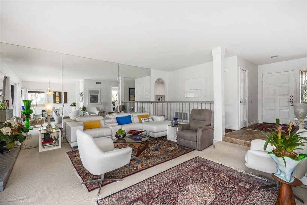 MLS #OC25261130 image #8