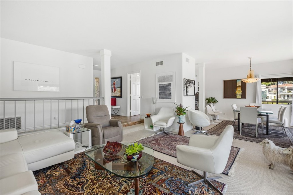 MLS #OC25261130 image #9