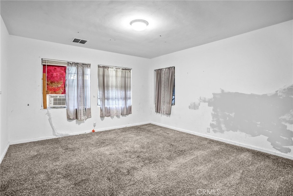 MLS #OC25261131 image #15