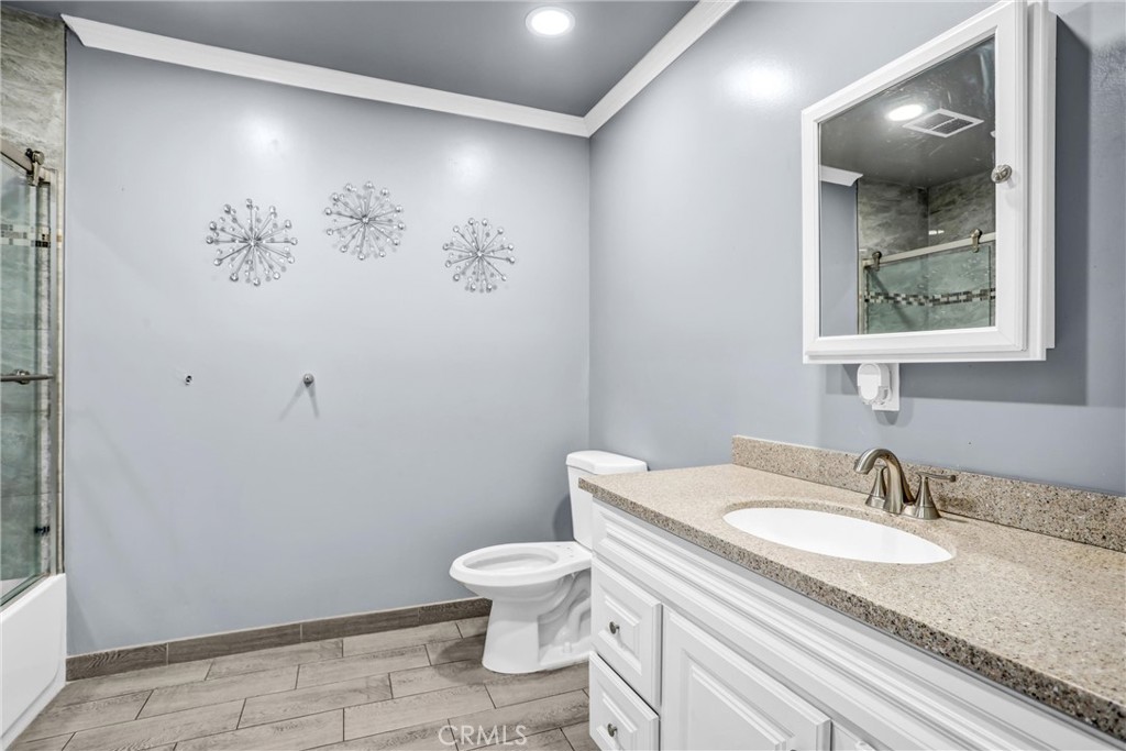 MLS #OC25261131 image #19